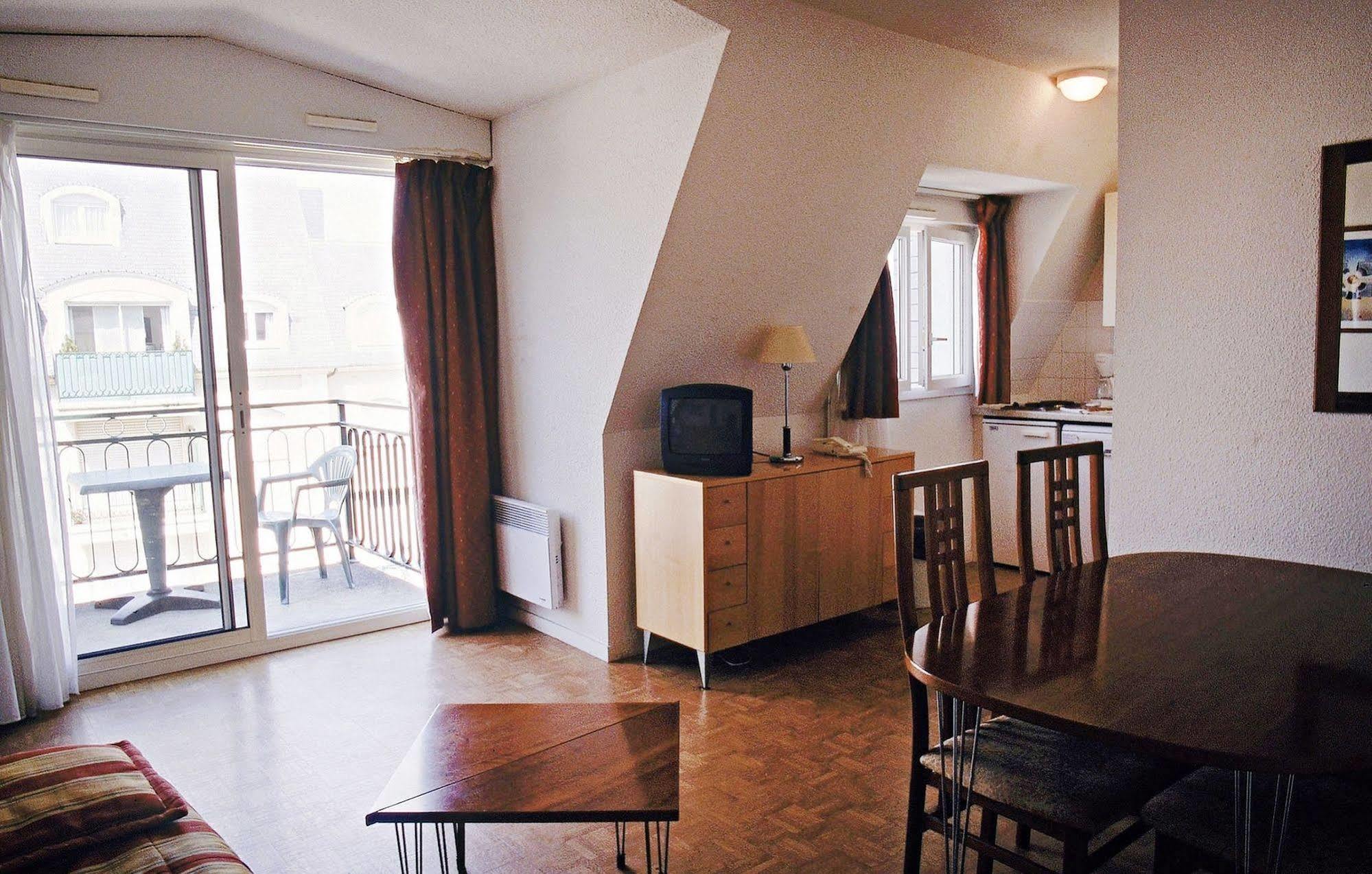 Montaigu Aparthotel Cabourg Luaran gambar